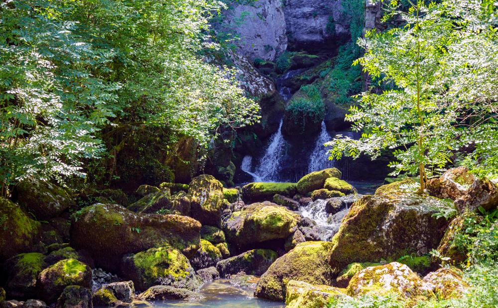 Larraun ibaiaren iturburua Iribasen.